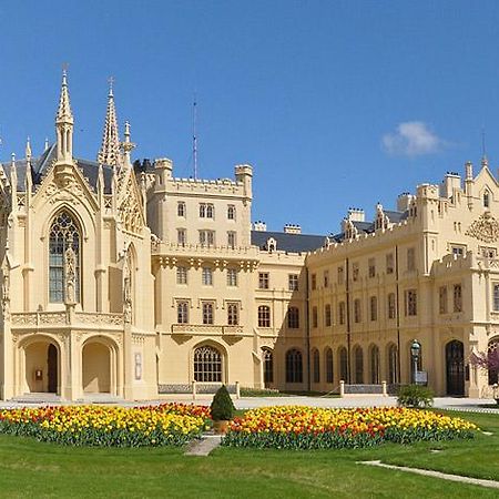 Гостевой дом Ubytovani U Maminky Леднице Экстерьер фото